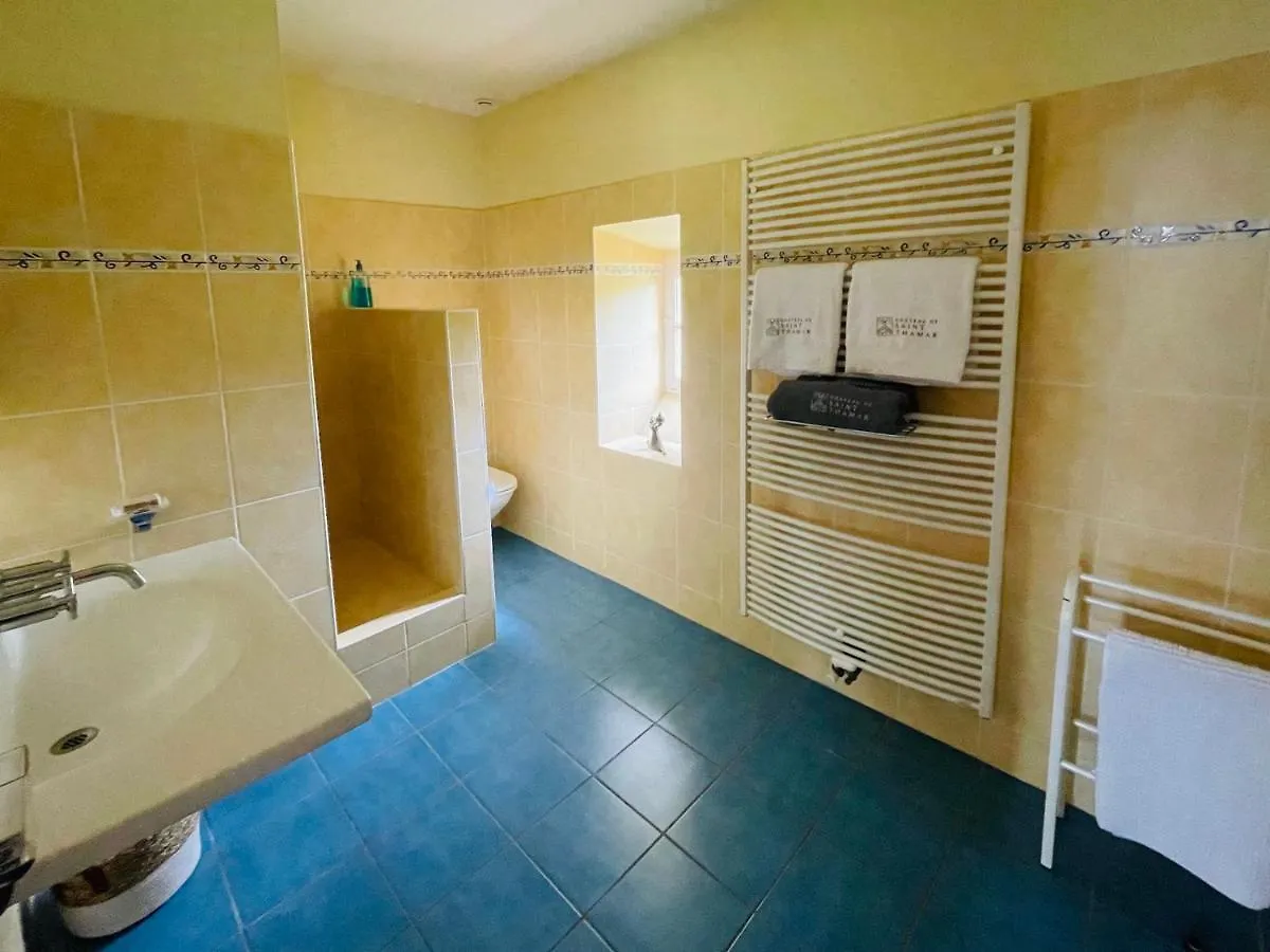 Castle In The Beautiful French Countryside With All Modern Comfort Terrou 0*,  Frankrike